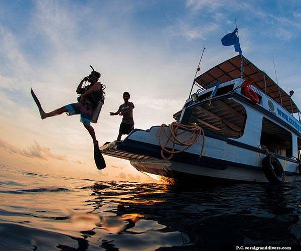 Scuba Diving in North Bay Island with Boat Ride